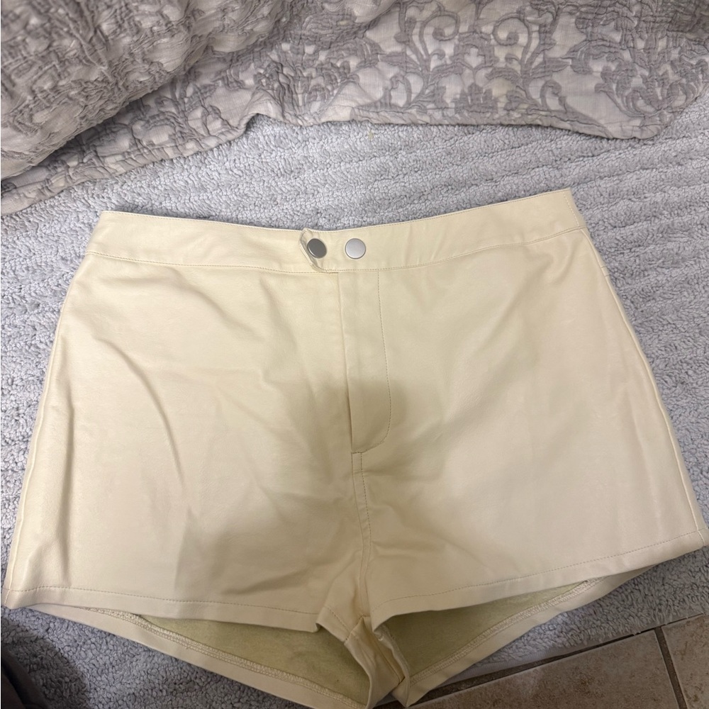 SUPERDOWN SHORTS